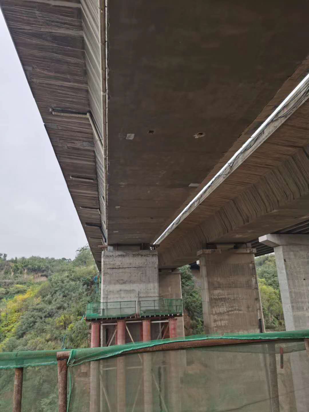 舟山桥梁加固前制定可行设计方案图并用对施工方法
